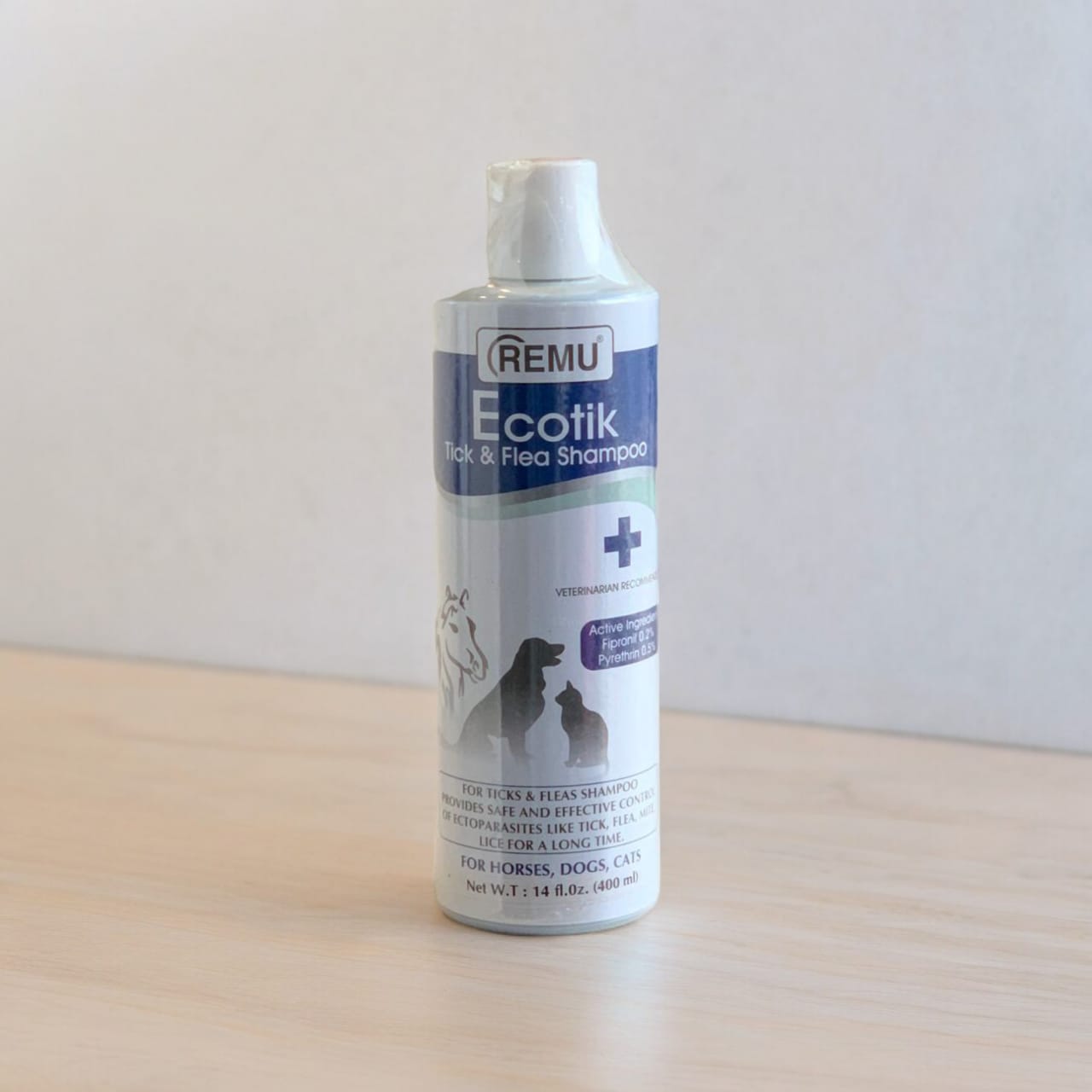 Remu Ecotik Medicated Shampoo for Dogs &amp; Cats provides anti-fungal, antibacterial, and soothing care for pets with sensitive skin. Perfect for itch relief and a healthy coat. Buy now at PetsGrocery.pk!