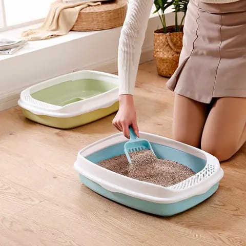 Imported Litter Tray with Side Strainer &amp; Scoop – Easy-Clean, Durable &amp; Hygienic Solution for Your Cat’s Litter Needs. Designed for convenience, this high-quality litter tray features a built-in strainer for effortless cleaning, reducing waste and keeping your cat’s space fresh. The included scoop makes maintenance hassle-free, while the sturdy, non-toxic material ensures long-lasting use. Perfect for all cat breeds, this litter tray provides a comfortable and odor-free environment for your feline f
