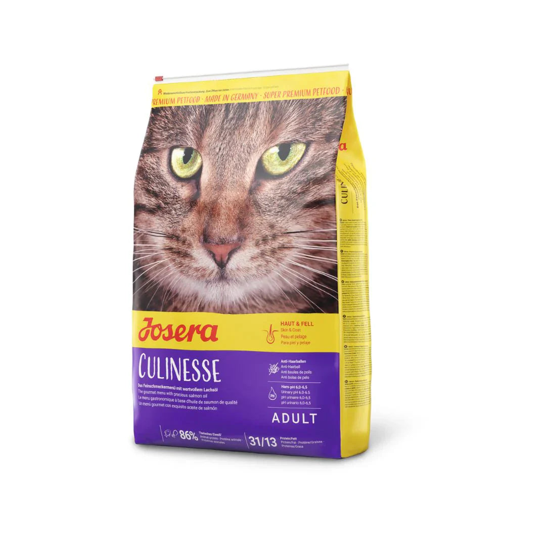 "Josera Culinesse Adult Cat Food – specially formulated for picky and sensitive cats, providing premium nutrition with high-quality ingredients for healthy skin, a shiny coat, and optimal digestion."