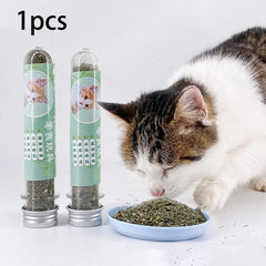 Give your cat a delightful treat with Natural Catnip Herb – a 100% organic, safe, and stimulating herb that encourages playfulness, reduces stress, and enhances relaxation. Perfect for training and rewarding your feline friend!